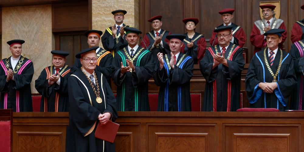 Какие особенности подачи заявлений в университеты Словакии