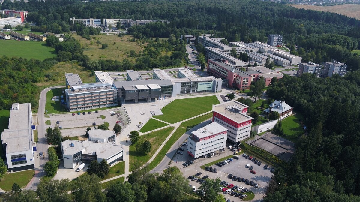 Жилинский университет